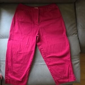 St. John's Bay Women's Size 10 Cropped Pants - Excellent Condition